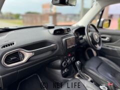 ジープ レネゲード