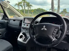 三菱 デリカD：5