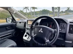 三菱 デリカD：5