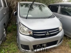 部品取車 eKワゴン　B11W