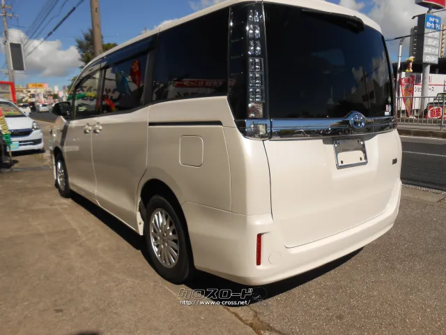 トヨタ ヴォクシー