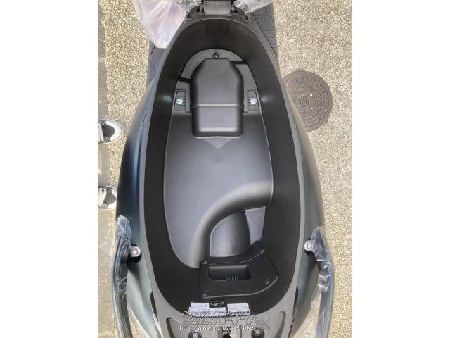 シート下トランクたっぷり積める37.5Lの容量を確保 ヤマハ アクシスZ