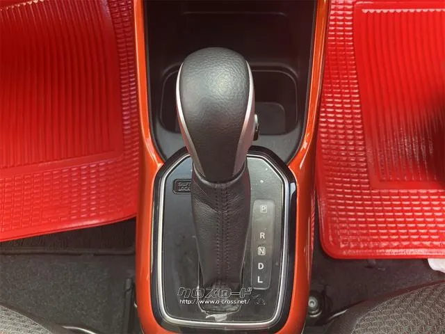 シフトレバー。ぜひ一度お客様の目で確認してください。 スズキ イグニス