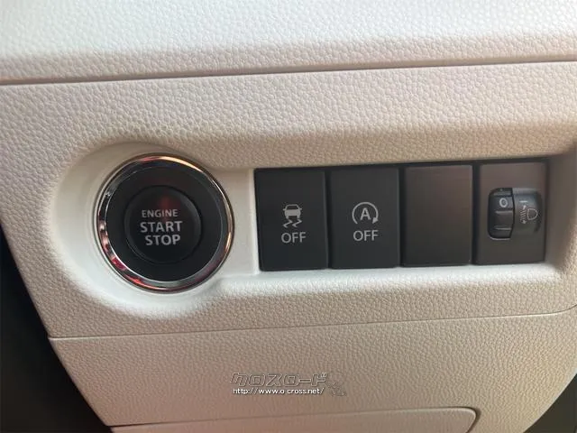 キーを携帯しているだけで、エンジンの始動が可能な装備です。プッシュスタートですのでエンジンの始動もボタンを押すだけです スズキ イグニス