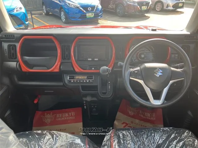車を運転する際には運転席の存在は欠かせません。なのでしっかりとチェックしたいポイントですね。 スズキ ハスラー