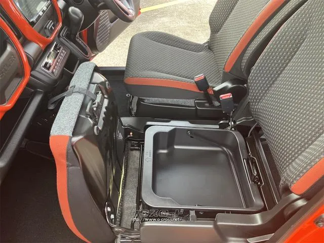 お車の知識がなくても大丈夫です!お気軽にご質問下さい!あなたのお探しの1台がここにあります! スズキ ハスラー