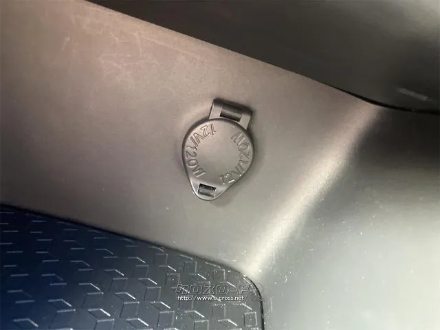 ご覧頂きまして誠に有難うございます!!是非ご来店して頂き、実際にご覧になって頂ければと思います。お客様からのご連絡をスタッフ一同、心よりお待ちしております トヨタ ヤリス