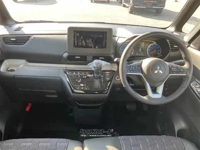 車を運転する際には運転席の存在は欠かせません。なのでしっかりとチェックしたいポイントですね。 三菱 デリカミニ