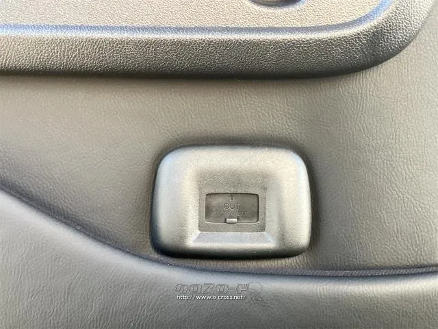 是非一度、実車を御覧ください。 三菱 デリカミニ