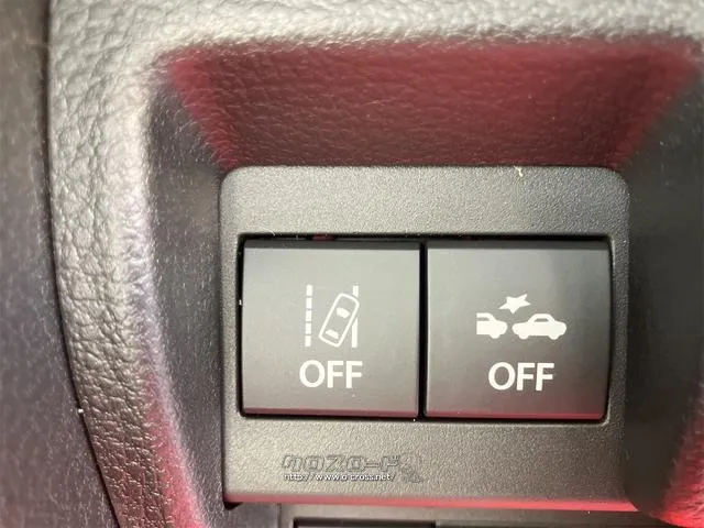 衝突被害軽減システム付きです!万が一の場合、衝突による被害を軽減してくれます。 スズキ ワゴンRスマイル