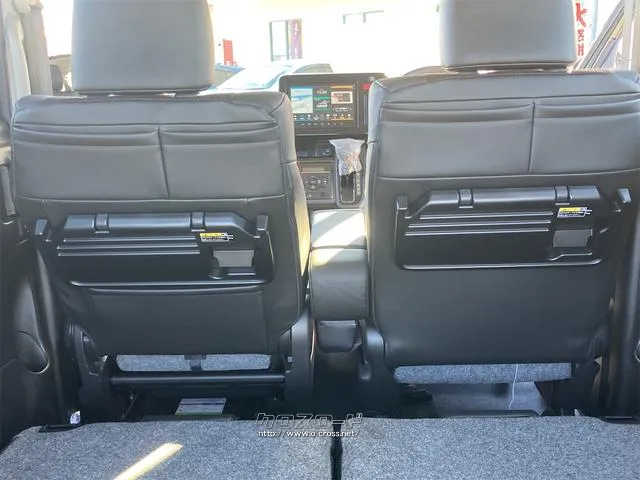 すぐにご来店頂けない場合や遠方にお住まいの方、車両状態の詳細が知りたい方はお気軽にご連絡下さい♪ スズキ スペーシア