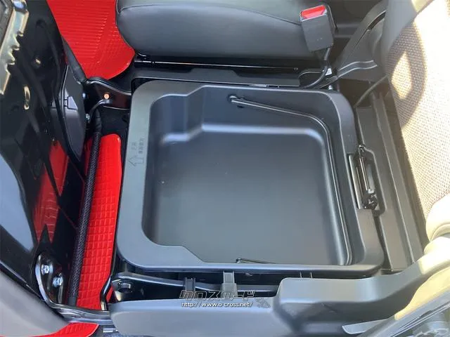 まずは気軽にお問合せ・お見積りお待ちしております。じっくり現車確認して頂けるよう、ご準備を致します! スズキ スペーシア