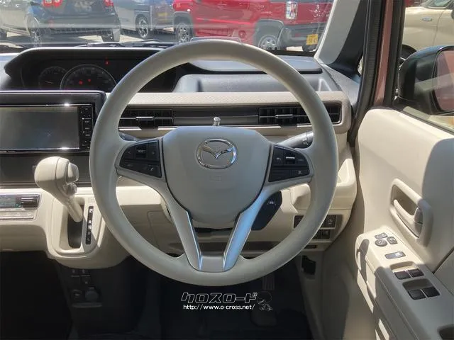 ハンドルの状態が悪いと運転に集中できませんよね。こちらの車、お気軽にお問い合わせください。 マツダ フレア