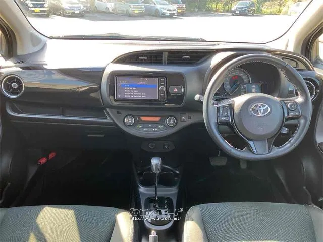 運転者にとっては日々使用することとなる運転席です。運転席が快適だと運転に集中することができますね。 トヨタ ヴィッツ