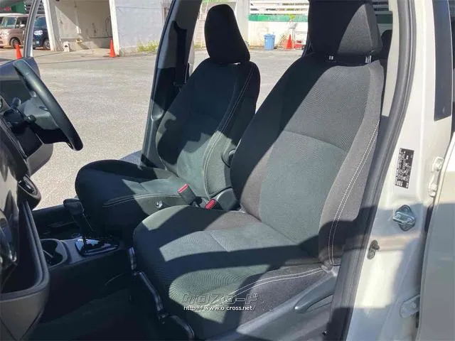 当店のお車をご覧いただきましてありがとうございます。お車についてのご質問やお見積りのご依頼、ご購入にあたってのご相談などお気軽にお問い合わせ下さい! トヨタ ヴィッツ