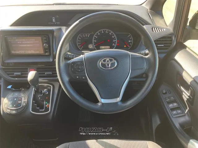 自ら操るハンドル!ドライバーの生命線です。お客様の目で実際にご確認ください。 トヨタ ノア