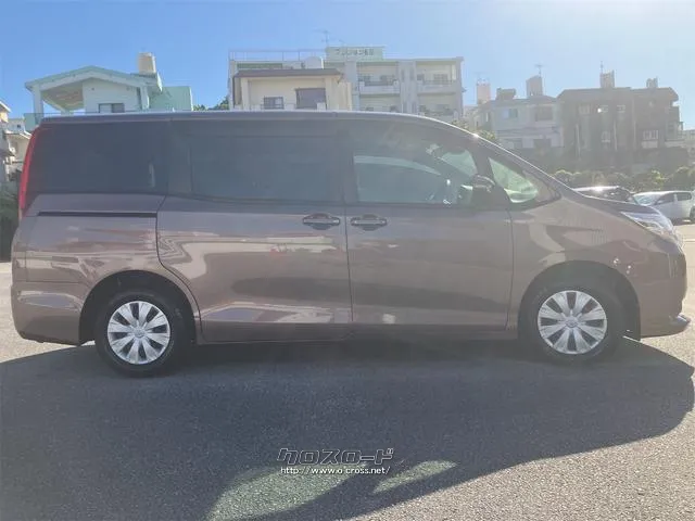 この度は当店のお車をご覧になっていただき、誠にありがとうございます。ぜひじっくりとご検討下さい。気軽にお問合せ・お見積りお待ちしております。 トヨタ ノア