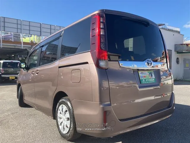 お車の知識がなくても大丈夫です!皆様のご来店をスタッフ一同、心よりお待ちしております。 トヨタ ノア