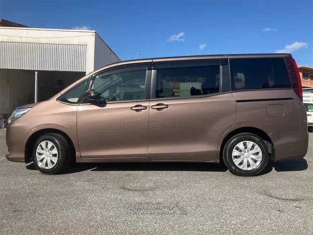 まずは気軽にお問合せ・お見積りお待ちしております。じっくり現車確認して頂けるよう、ご準備を致します! トヨタ ノア