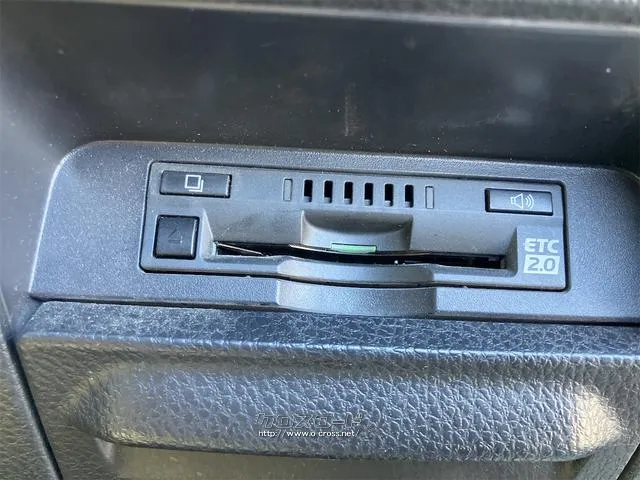 今では必需品のETCも付いております。高速道路での出入りもスムーズ。渋滞緩和にもなりエコにも繋がります。 トヨタ ノア