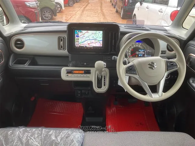 毎回座るフロントシート。運転席は必ず使用する部分ですので、座り心地が重要です! スズキ ワゴンRスマイル