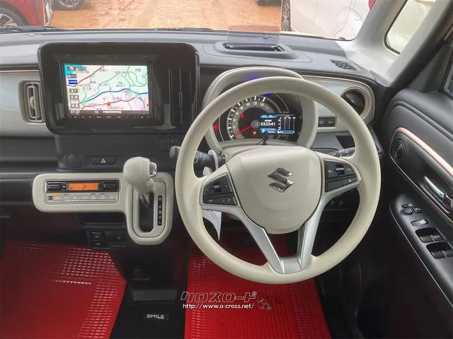 ハンドルの状態が悪いと運転に集中できませんよね。こちらの車、お気軽にお問い合わせください。 スズキ ワゴンRスマイル