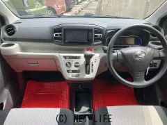 ダイハツ ミライース