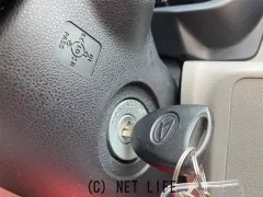 ダイハツ ミライース