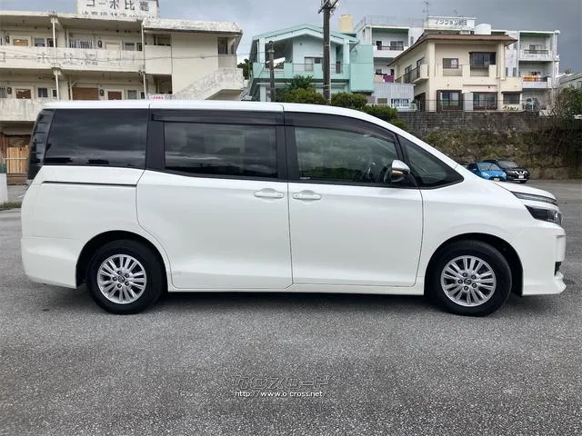 お車の知識がなくても大丈夫です!お気軽にご質問下さい!あなたのお探しの1台がここにあります! トヨタ ヴォクシー