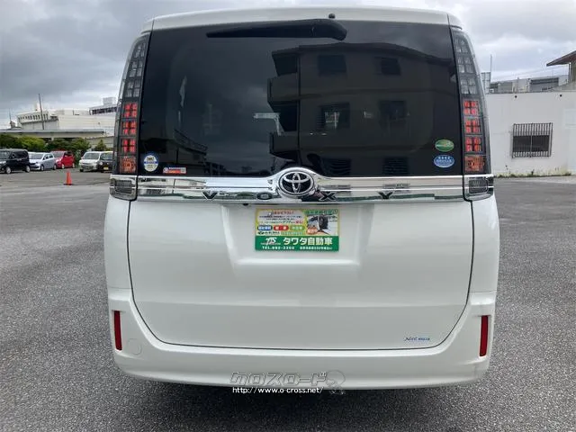 ご覧いただきありがとうございます♪気になったお車がありましたらお気軽にお電話をください♪ トヨタ ヴォクシー