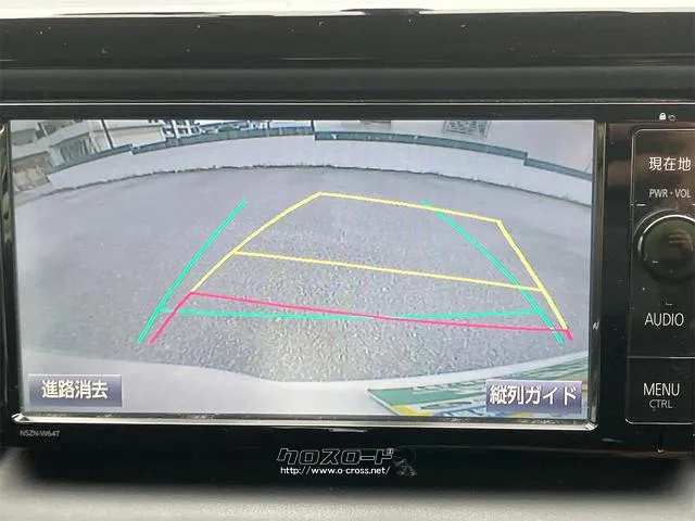 バックカメラ装着済!死角になりやすい後方もとても見やすいです☆車庫入れに自信がない方や縦列駐車が苦手な方にも、オススメな機能です!安心度もアップ! トヨタ ヴォクシー