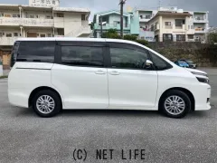 トヨタ ヴォクシー