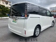 トヨタ ヴォクシー