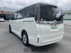 トヨタ ヴォクシー