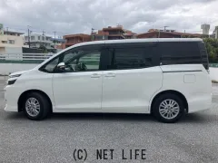 トヨタ ヴォクシー