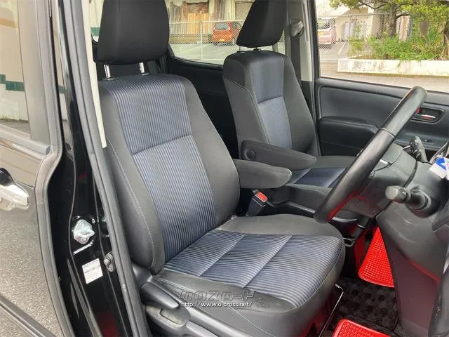 当店のお車をご覧いただきましてありがとうございます。お車についてのご質問やお見積りのご依頼、ご購入にあたってのご相談などお気軽にお問い合わせ下さい! トヨタ ヴォクシー