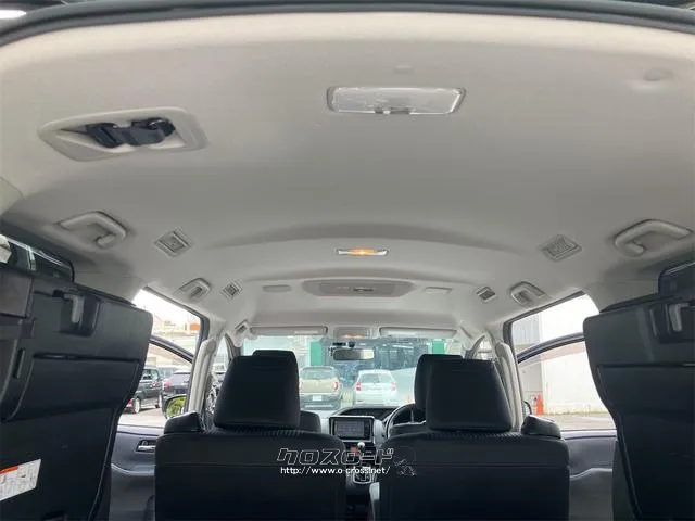 当店のお車をご覧いただきましてありがとうございます。お車についてのご質問やお見積りのご依頼、ご購入にあたってのご相談などお気軽にお問い合わせ下さい! トヨタ ヴォクシー