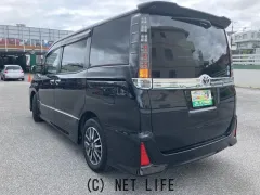 トヨタ ヴォクシー