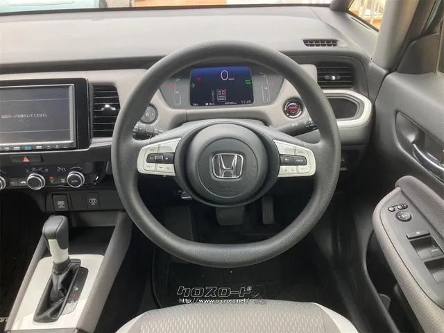 自ら操るハンドル!ドライバーの生命線です。お客様の目で実際にご確認ください。 ホンダ フィット