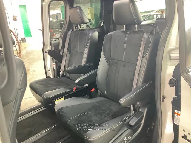 この度は当店のお車をご覧になっていただき、誠にありがとうございます。ぜひじっくりとご検討下さい。気軽にお問合せ・お見積りお待ちしております。 トヨタ ノア
