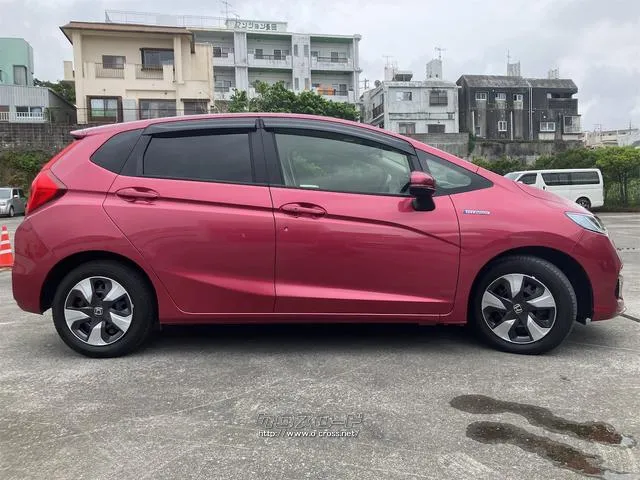お車の知識がなくても大丈夫です!お気軽にご質問下さい!あなたのお探しの1台がここにあります! ホンダ フィットハイブリッド