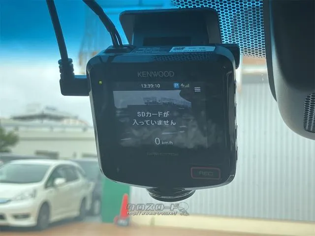 ドライブレコーダー装備♪映像と音声を記録してくれるドライブレコーダーは、事故の際に確かな証拠能力を発揮してくれます。 ホンダ フィットハイブリッド
