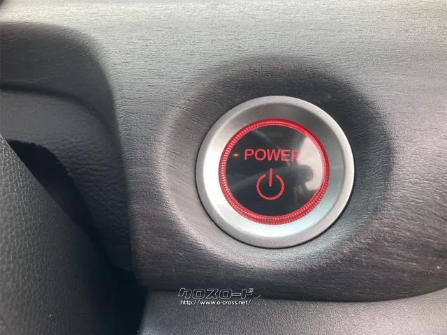 プッシュエンジンスタートシステム、エンジン始動・停止をワンタッチで行うことができます。 ホンダ フリードハイブリッド