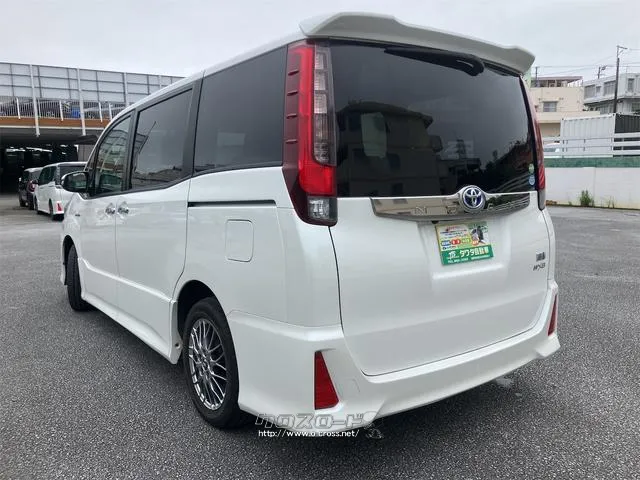 在庫確認などに関しては、お気軽にお問い合わせください。 トヨタ ノア