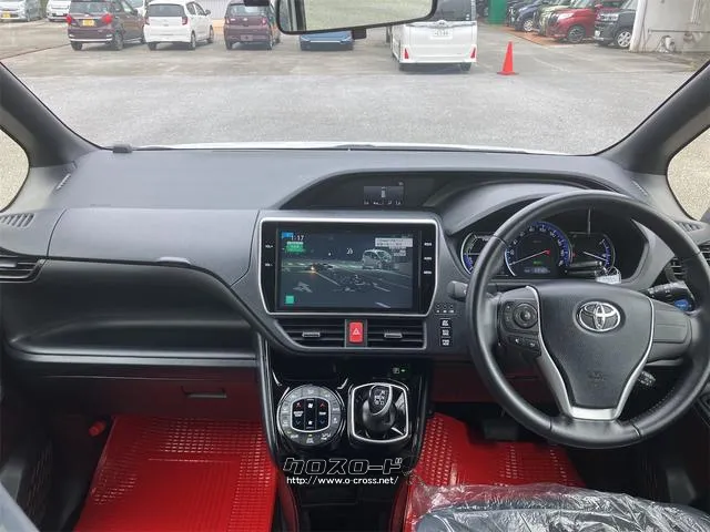 まずは気軽にお問合せ・お見積りお待ちしております。じっくり現車確認して頂けるよう、ご準備を致します! トヨタ ノア