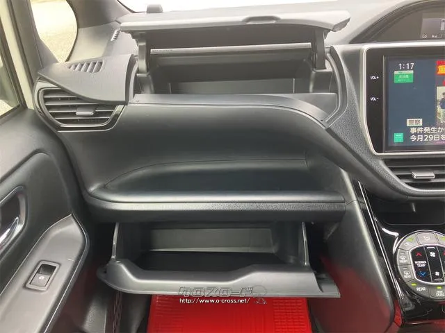 お車の知識がなくても大丈夫です!皆様のご来店をスタッフ一同、心よりお待ちしております。 トヨタ ノア
