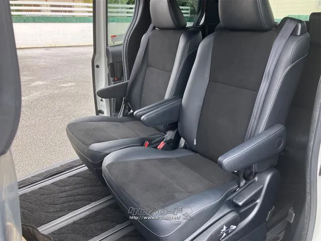 まずは気軽にお問合せ・お見積りお待ちしております。じっくり現車確認して頂けるよう、ご準備を致します! トヨタ ノア