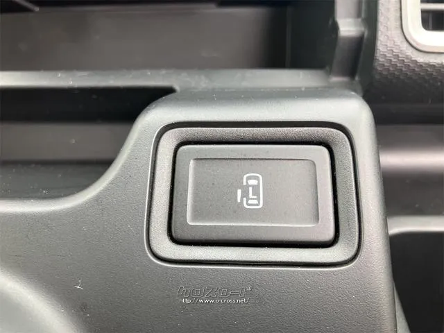開け閉めラクラク電動スライドドア♪荷物が多いときなど大変助かりますね! スズキ ソリオ