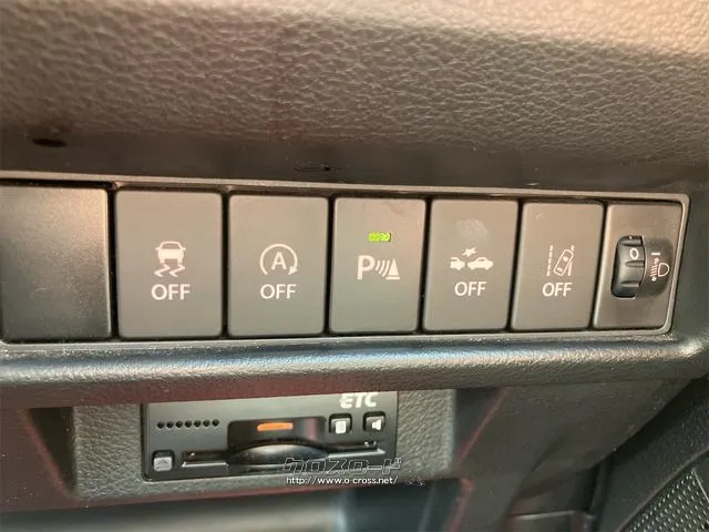 車線はみだしを知らせてくれる機能!レーンアシスト付! スズキ クロスビー