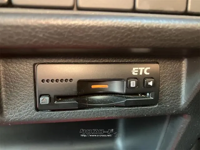 今では必需品のETCも付いております。高速道路での出入りもスムーズ。渋滞緩和にもなりエコにも繋がります。 スズキ クロスビー